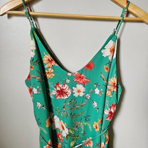 NWT ESSUE GREEN FLORAL V NECK SPAGHETTI STRAP MAXI DRESS SLIT SIDES SIZE L - Picture 12 of 15
